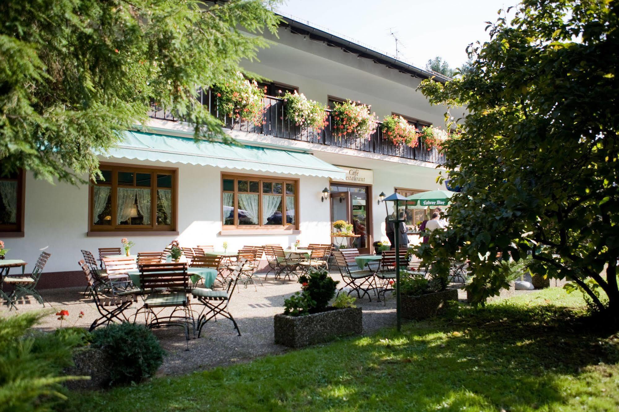 Flair Hotel Hochspessart Heigenbruecken Ngoại thất bức ảnh